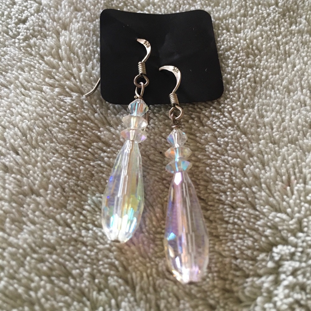 ✨Beautiful 925 Silver Crystal Earrings✨